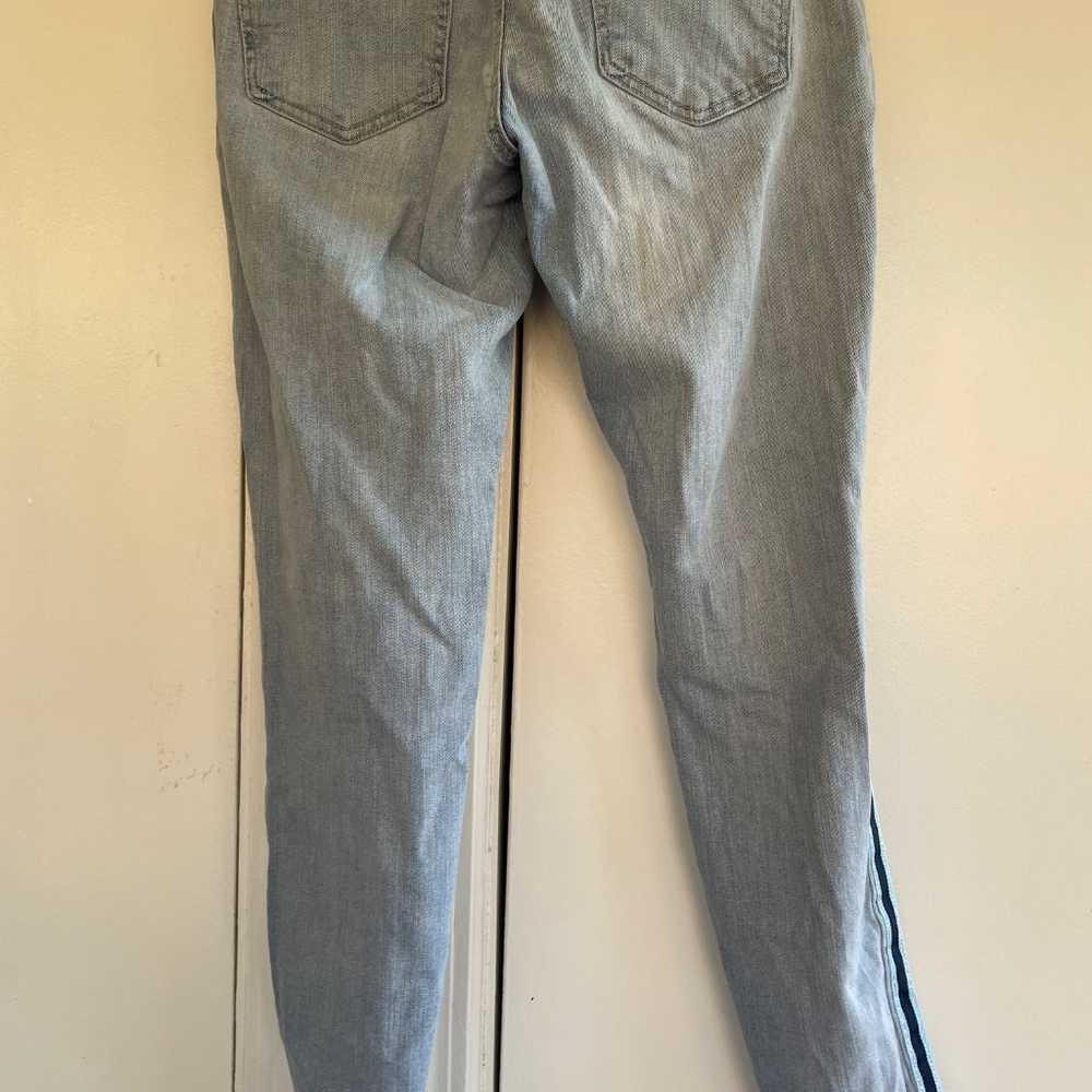Jean - Picture 4 of 6